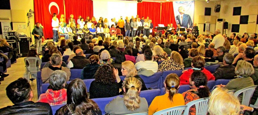 80’ler ve 90’ların Unutulmaz Şarkıları Çeşme’de Yankılandı