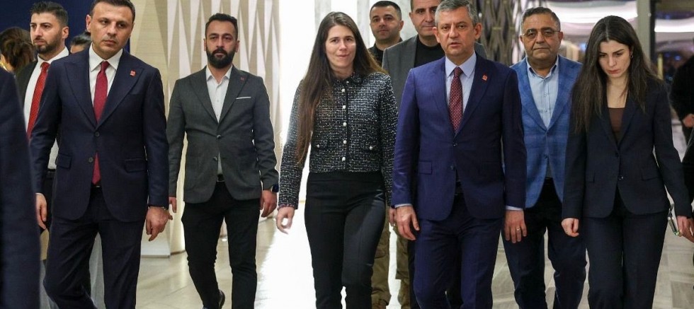 Başkan Lal Denizli SODEM Toplantısında: “Sosyal Belediyecilikte İş Birliği Güçleniyor”