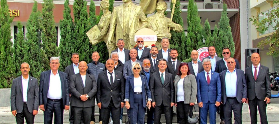 Çeşme’de 19 Ekim Muhtarlar Günü Törenle Kutlandı