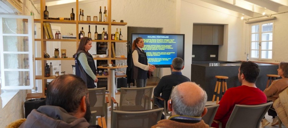 Çeşme’de tarım eğitimlerine yoğun ilgi