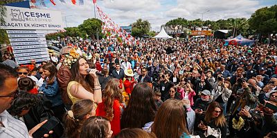 15. Uluslararası Alaçatı Ot Festivali’nin görkemli korteji ve 23 Nisan gururu bir arada