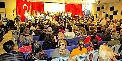 80’ler ve 90’ların Unutulmaz Şarkıları Çeşme’de Yankılandı