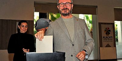 Alaçatı Turizm Derneği’nde Ünsal güven tazeledi