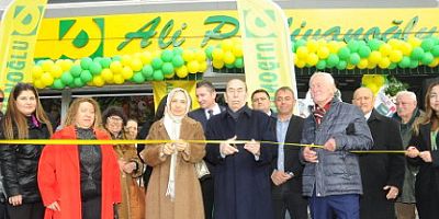 Ali Pehlivanoğlu Alaçatı’dan sonra Çeşme Ilıca şubesi açıldı