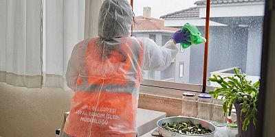 Çeşme Belediyesi, bayramda da komşularını unutmadı!