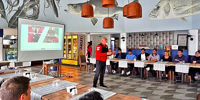 Çeşme Belediyesi ve AKUT’tan ÇEŞTUR personeline afet bilinci eğitimi