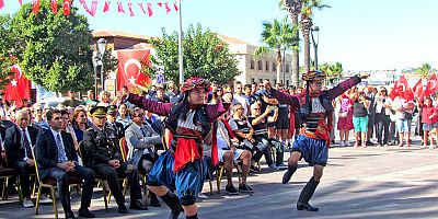 Çeşme'nin Kurtuluşunun 103. Yıldönümü Coşkuyla Kutlandı
