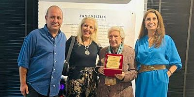 Doktor Yıldız Arun’dan “Zamansızlık” resim sergisi