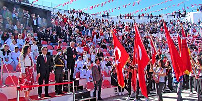 Lâl Denizli: Cumhuriyet, özgürlüğün ve eşitliğin adıdır