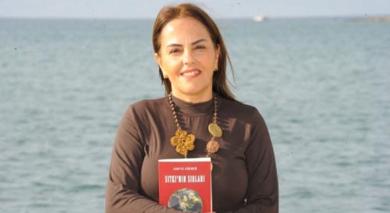 Yazar Zekiye Gündem'den yeni bir kitap 